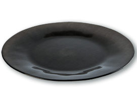 Location vaisselle : assiette de presentation noir- Ambassade Receptions
